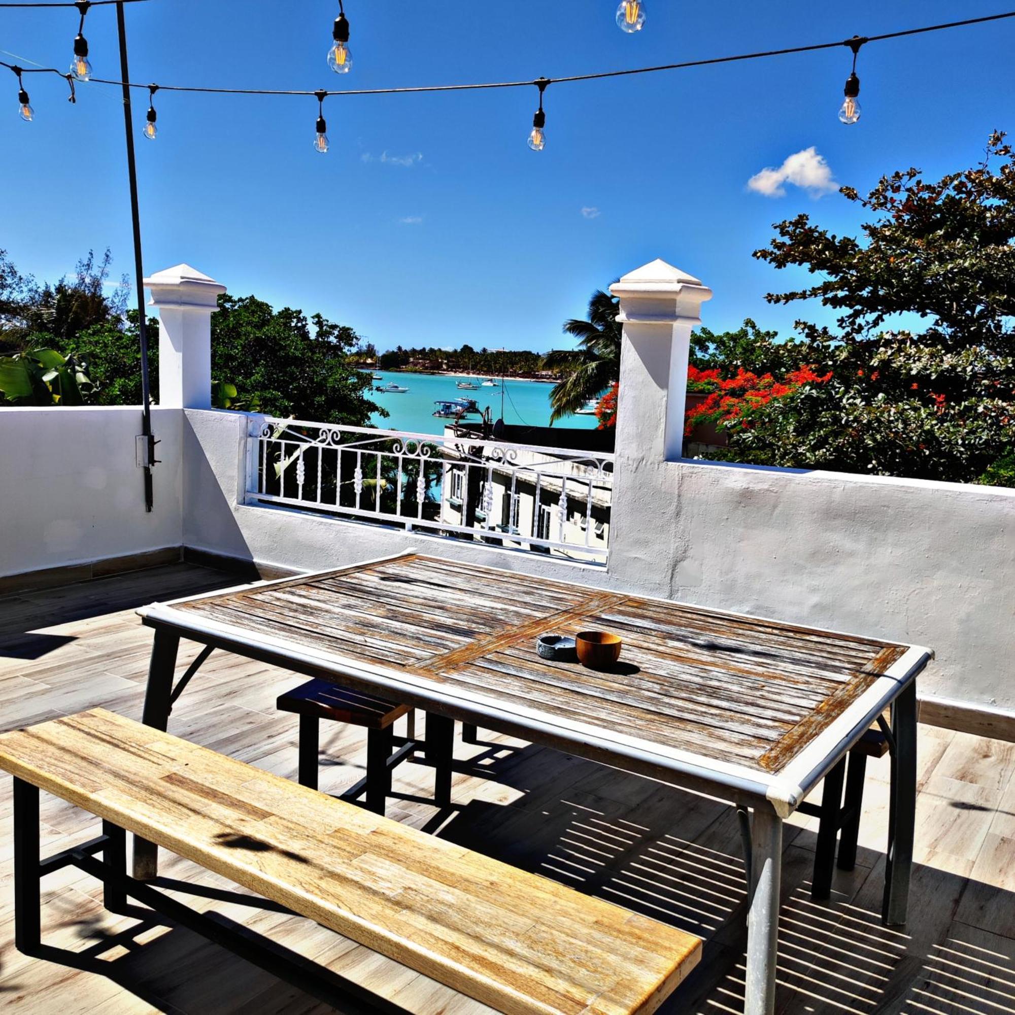 Grand Baie View Appart Екстер'єр фото