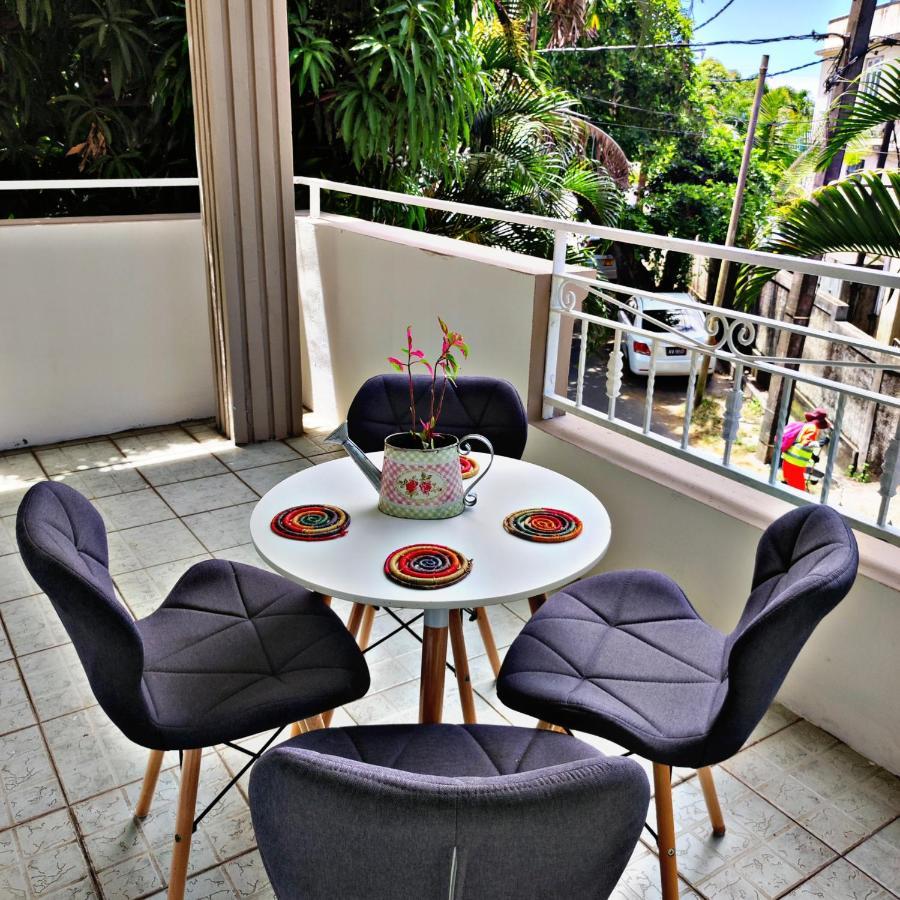 Grand Baie View Appart Екстер'єр фото