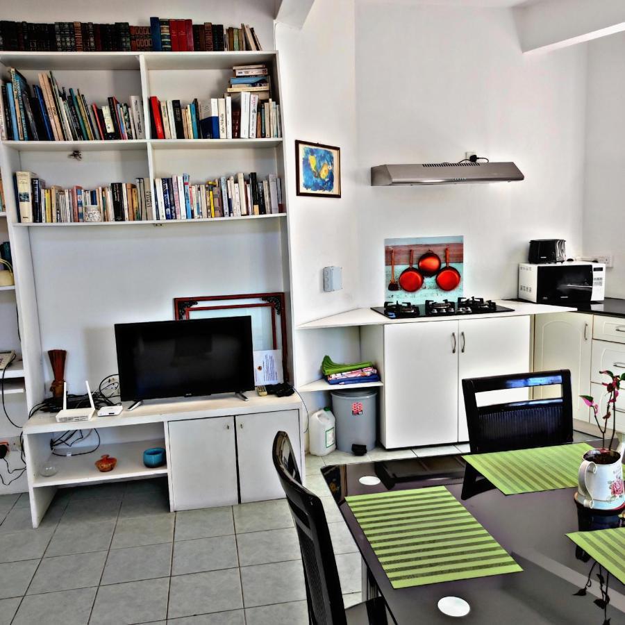 Grand Baie View Appart Екстер'єр фото