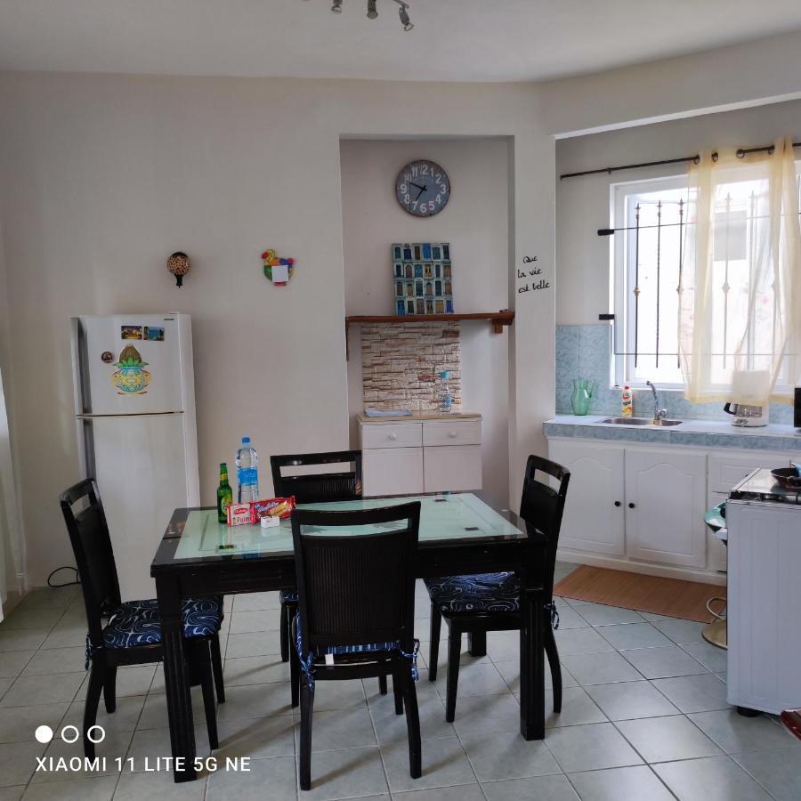 Grand Baie View Appart Екстер'єр фото