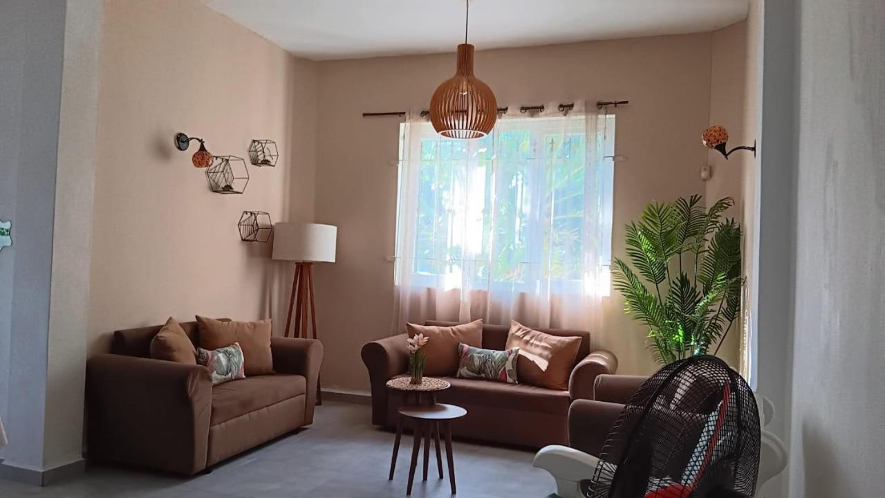 Grand Baie View Appart Екстер'єр фото