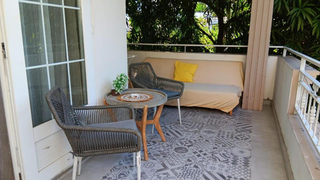 Grand Baie View Appart Екстер'єр фото