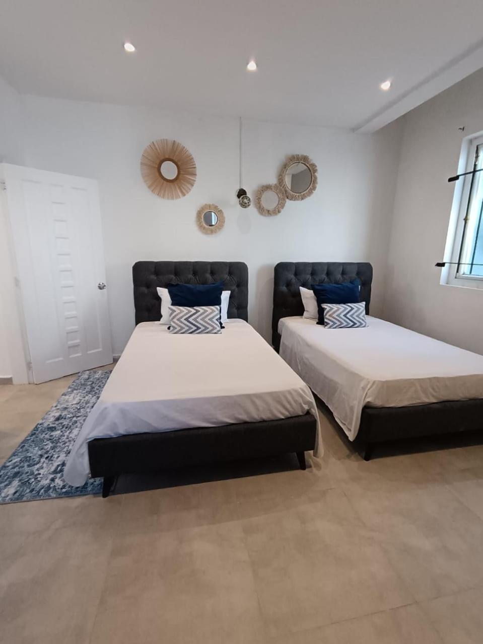 Grand Baie View Appart Екстер'єр фото